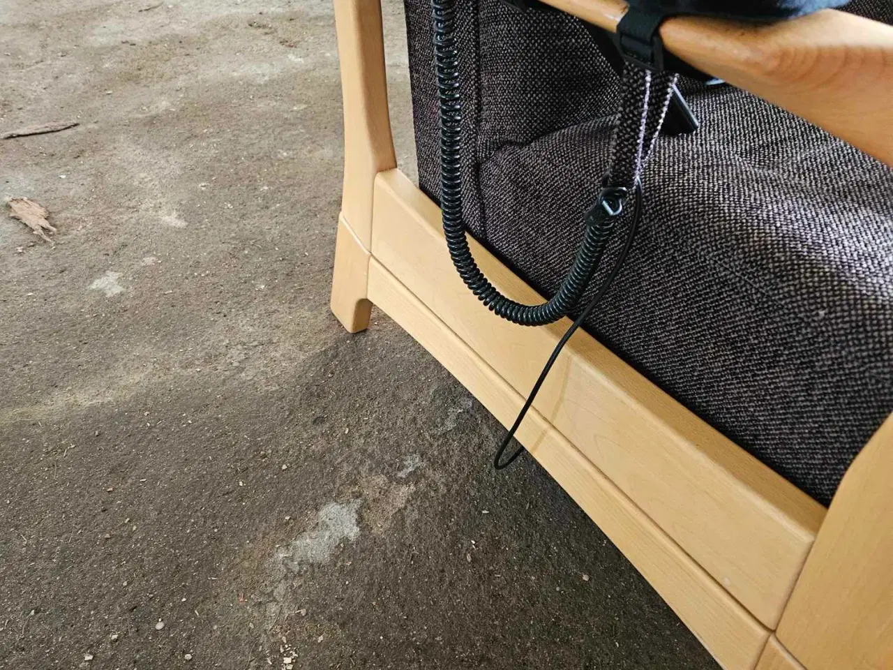 Billede 3 - Farstrup lænestol med indbygget fodskammel
