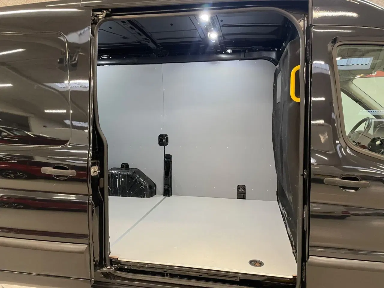 Billede 12 - Ford Transit 350 L2 Van 2,0 EcoBlue Trend aut. H2 FWD