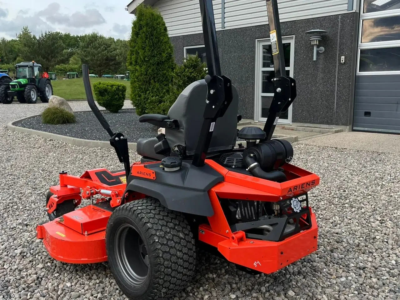 Billede 7 - Ariens Zenith 60 SD Top professionel maskine med stor 2 cylindret Kawasaki motor.