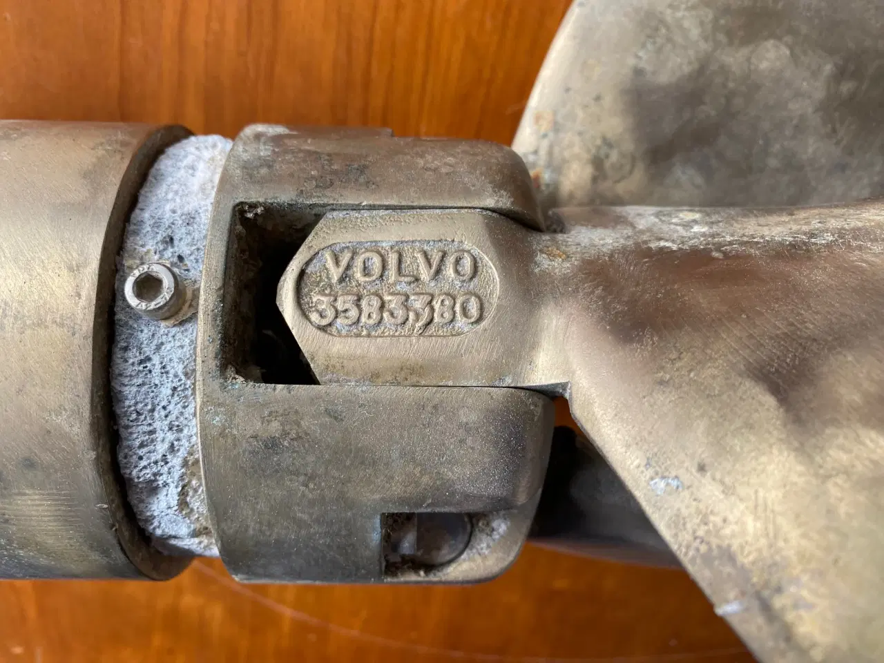 Billede 3 - Volvo Penta 3-bladet foldepropel og navsæt
