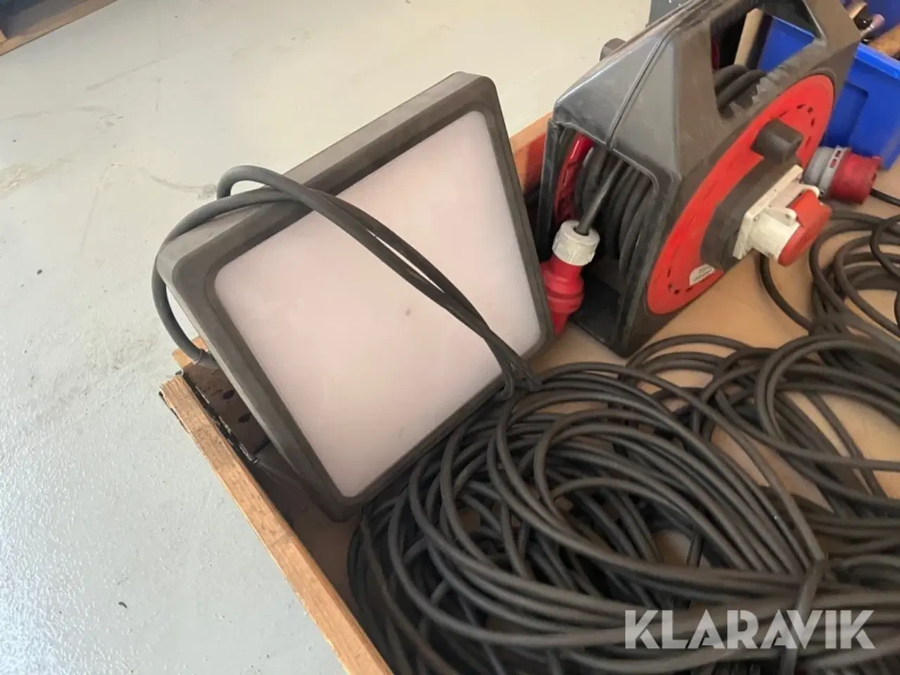 Billede 8 - Diverse udstyr og ledninger
