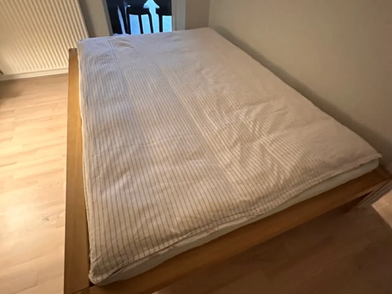 Billede 2 - Komplet dobbeltseng med madrasser