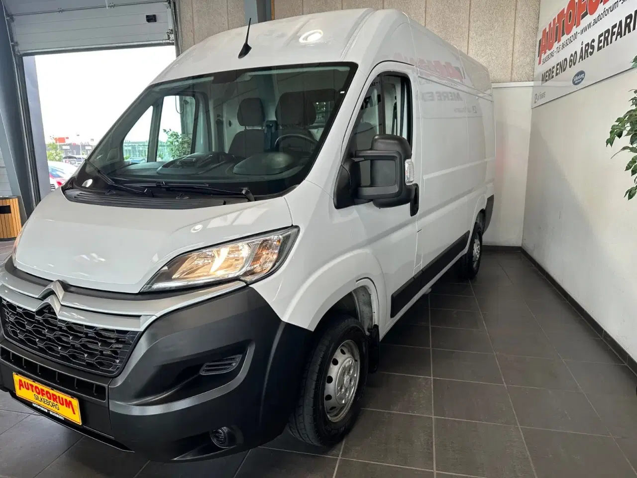 Billede 3 - Citroën Jumper 33 2,2 BlueHDi 140 L2H2 FlexLine