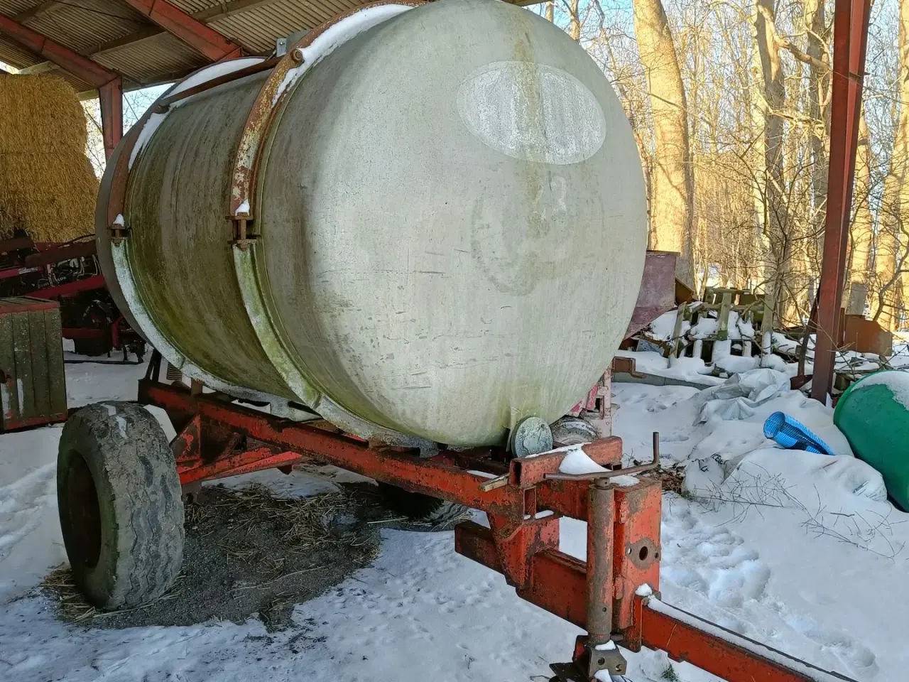 Billede 1 - - - - Vandvogn 2000 l