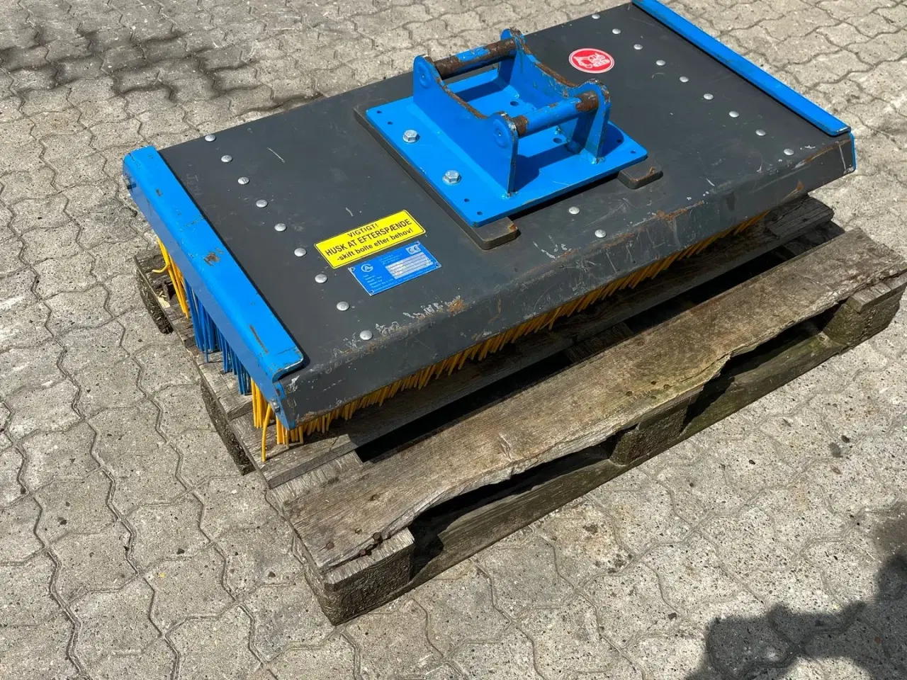 Billede 2 - - - - 100 cm Sweper kost til minigraver