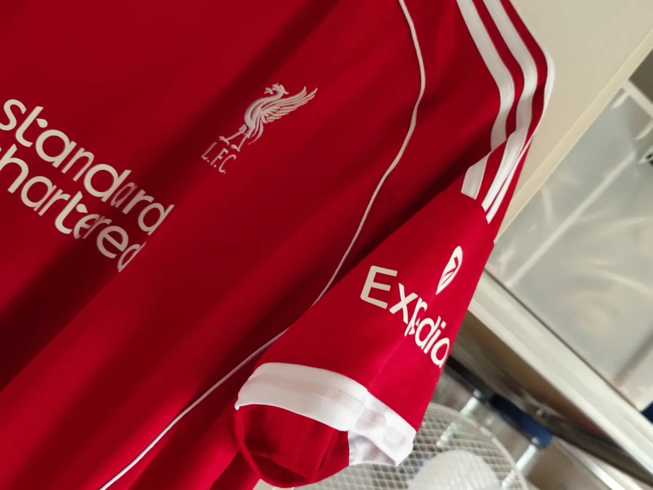 Billede 2 - LIVERPOOL FC Adidas Herre 25/26 Hjemmetrøje+shorts