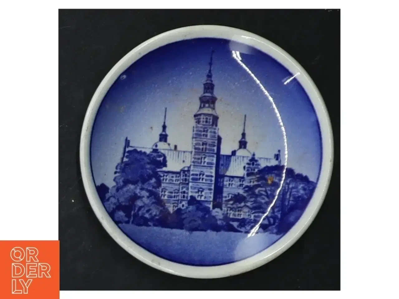 Billede 1 - Blå og hvid porcelænsvægplatter (str. Ø 8 cm. 6 styk)