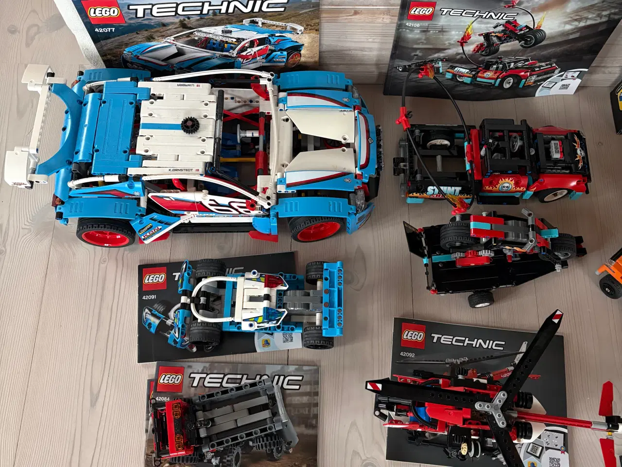 Billede 2 - Lego technic med vejledninger