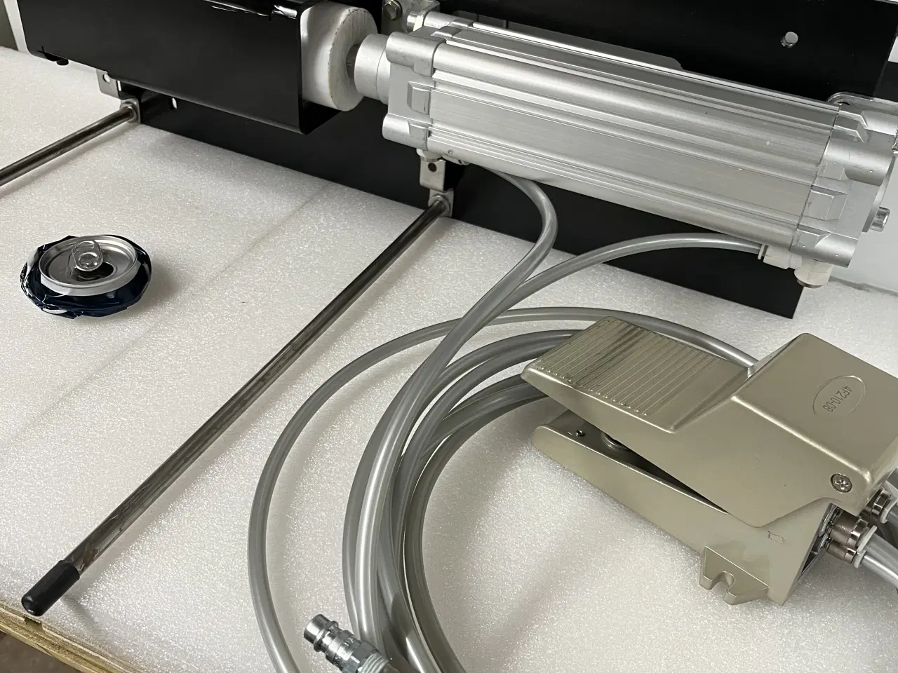 Billede 4 - Dåsepresser 0,33 + 0,5 L , Dåseknuser