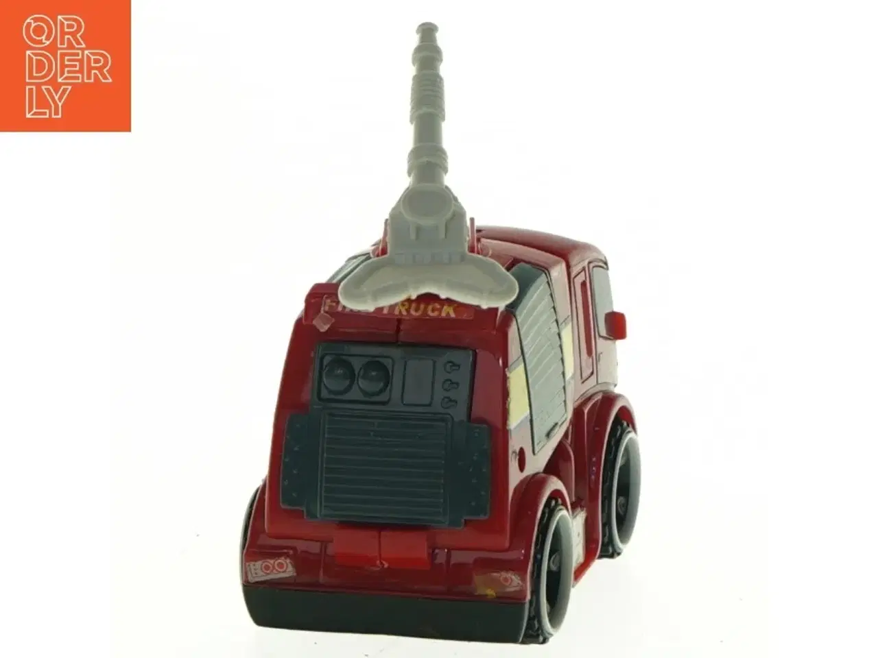 Billede 2 - Brugt rød plastiklegetøjsbrandbil (str. 9 x 8,5 cm)