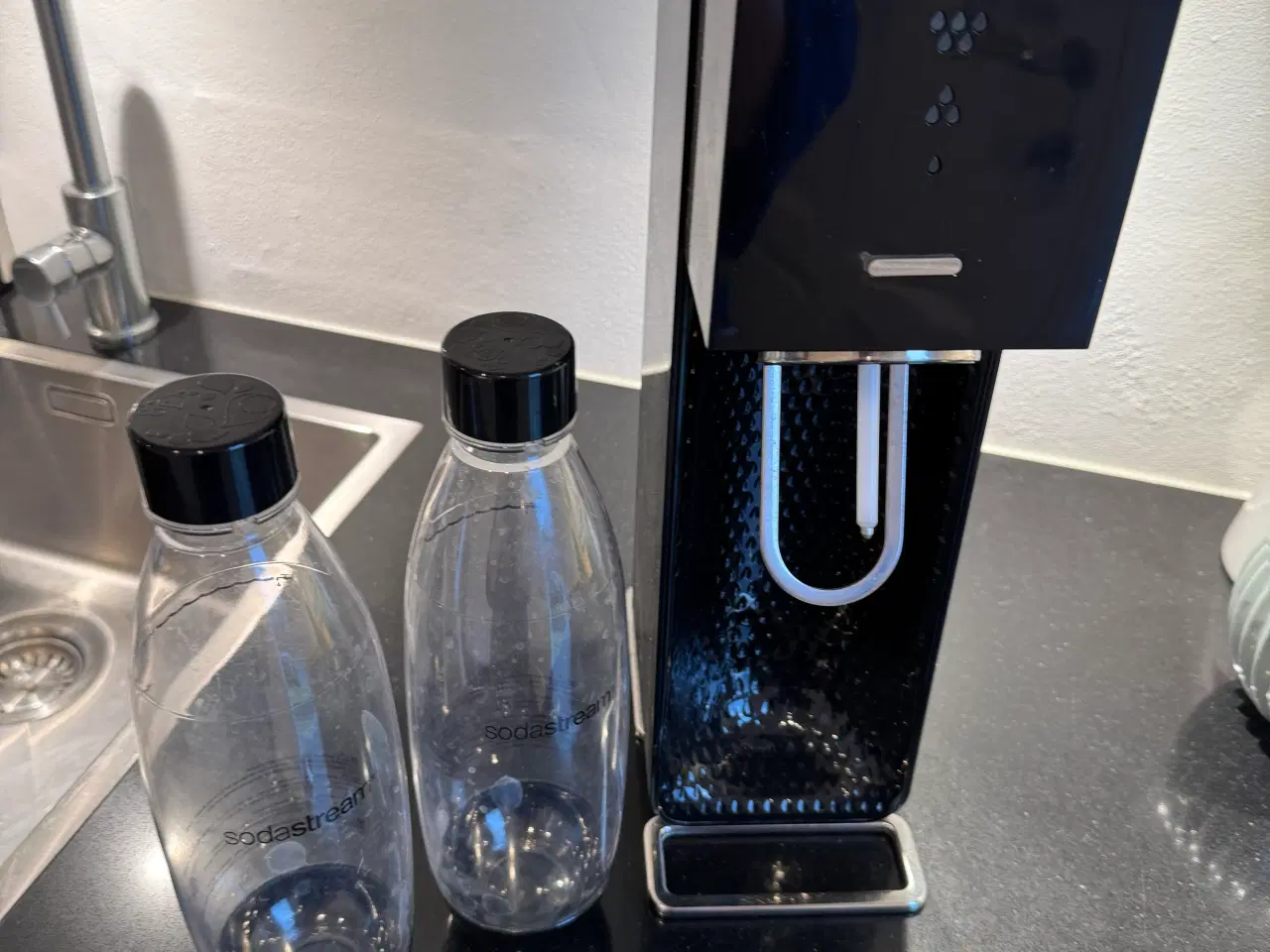 Billede 1 - Sodastream med to flakser