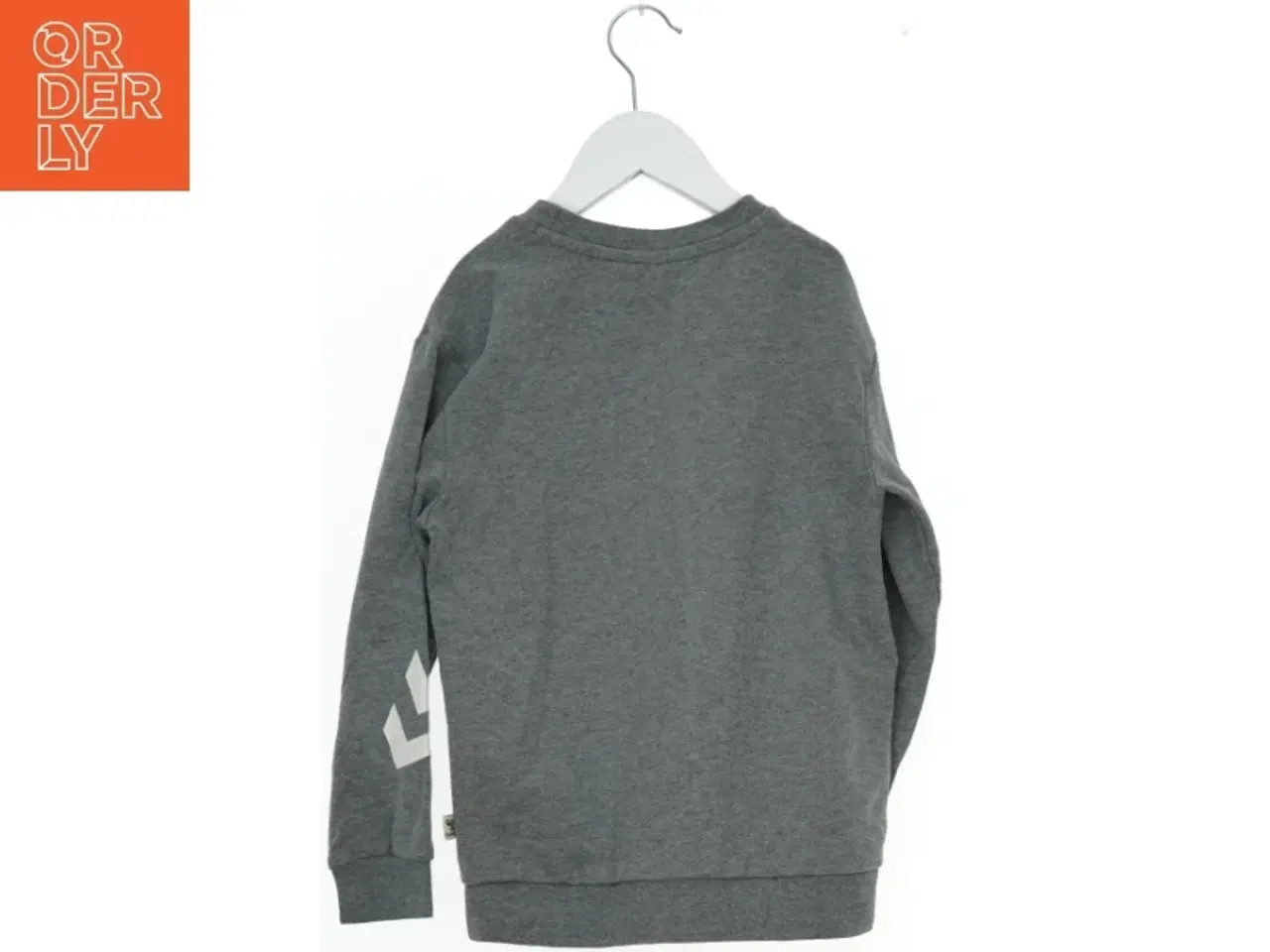 Billede 2 - Grå sweatshirt fra Hummel fra Hummel (str. 122)