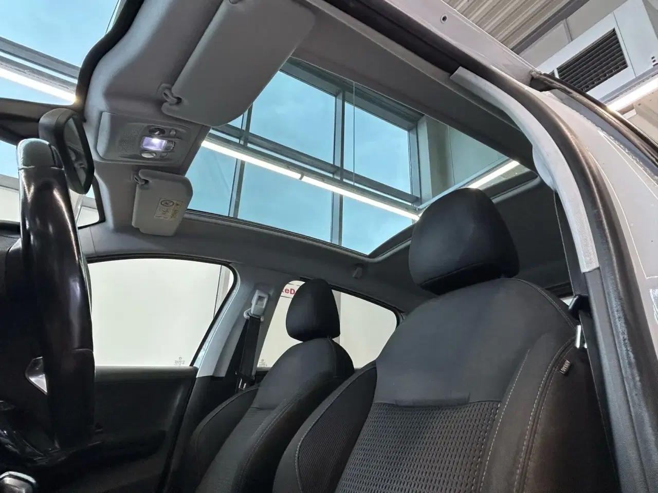 Billede 13 - Peugeot 208 1,6 BlueHDi Selection Sky 100HK 5d