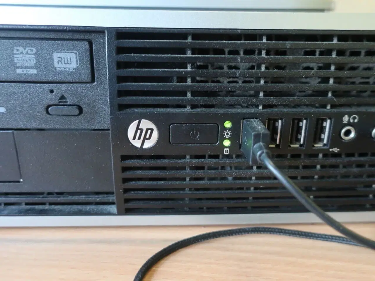 Billede 2 - HP 22" skærm m. tastatur L2208w (PC medfølger ikke)