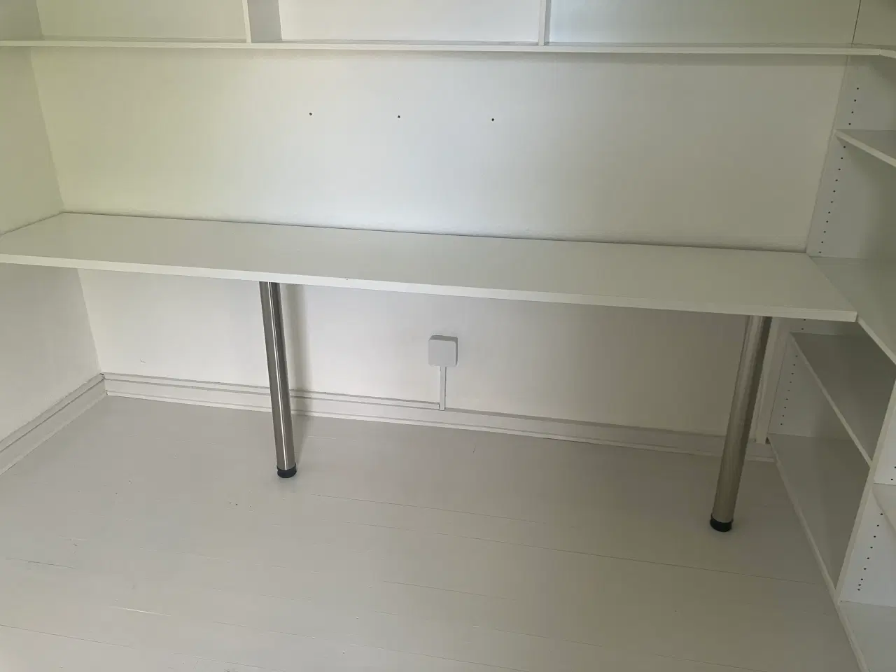 Billede 1 - Langt skrivebord