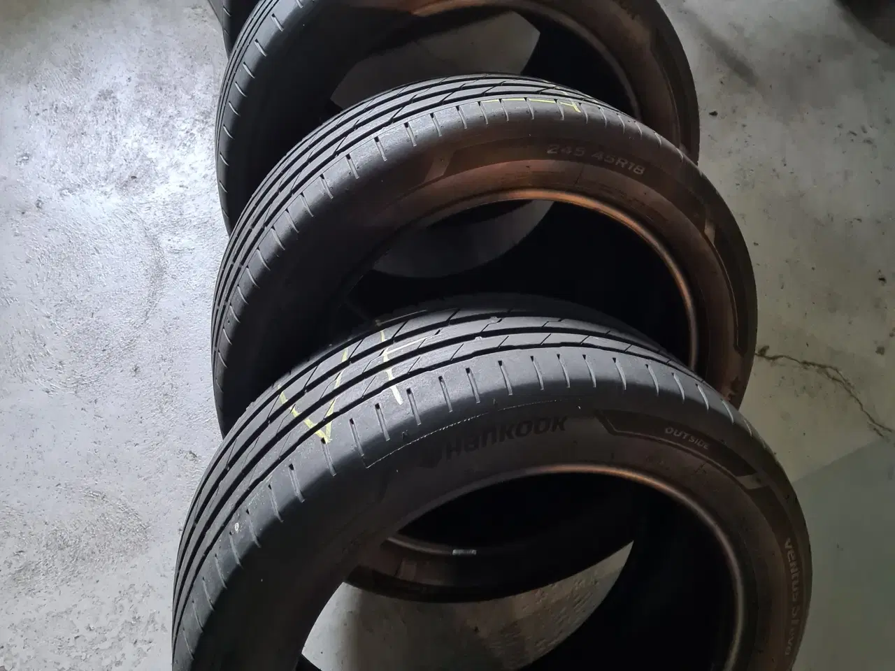 Billede 2 - 4 stk. Org. BMW dæk til I4.