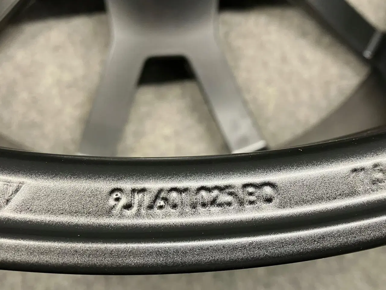 Billede 7 - ALUFÆLGE PORSCHE TAYCAN 9J1 21"