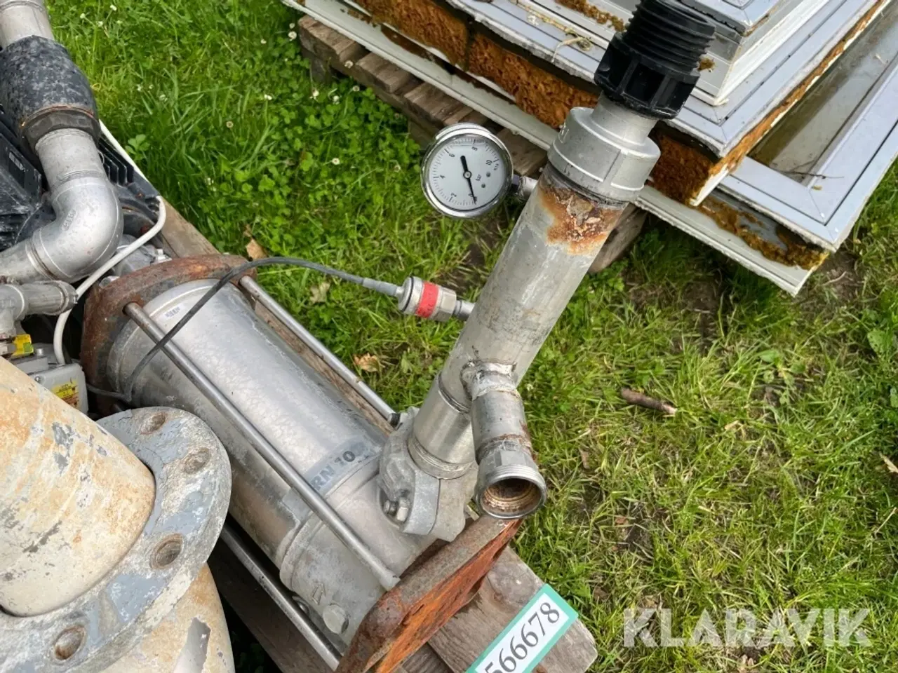 Billede 9 - Motor/Pumpe og diverse andre metaldele