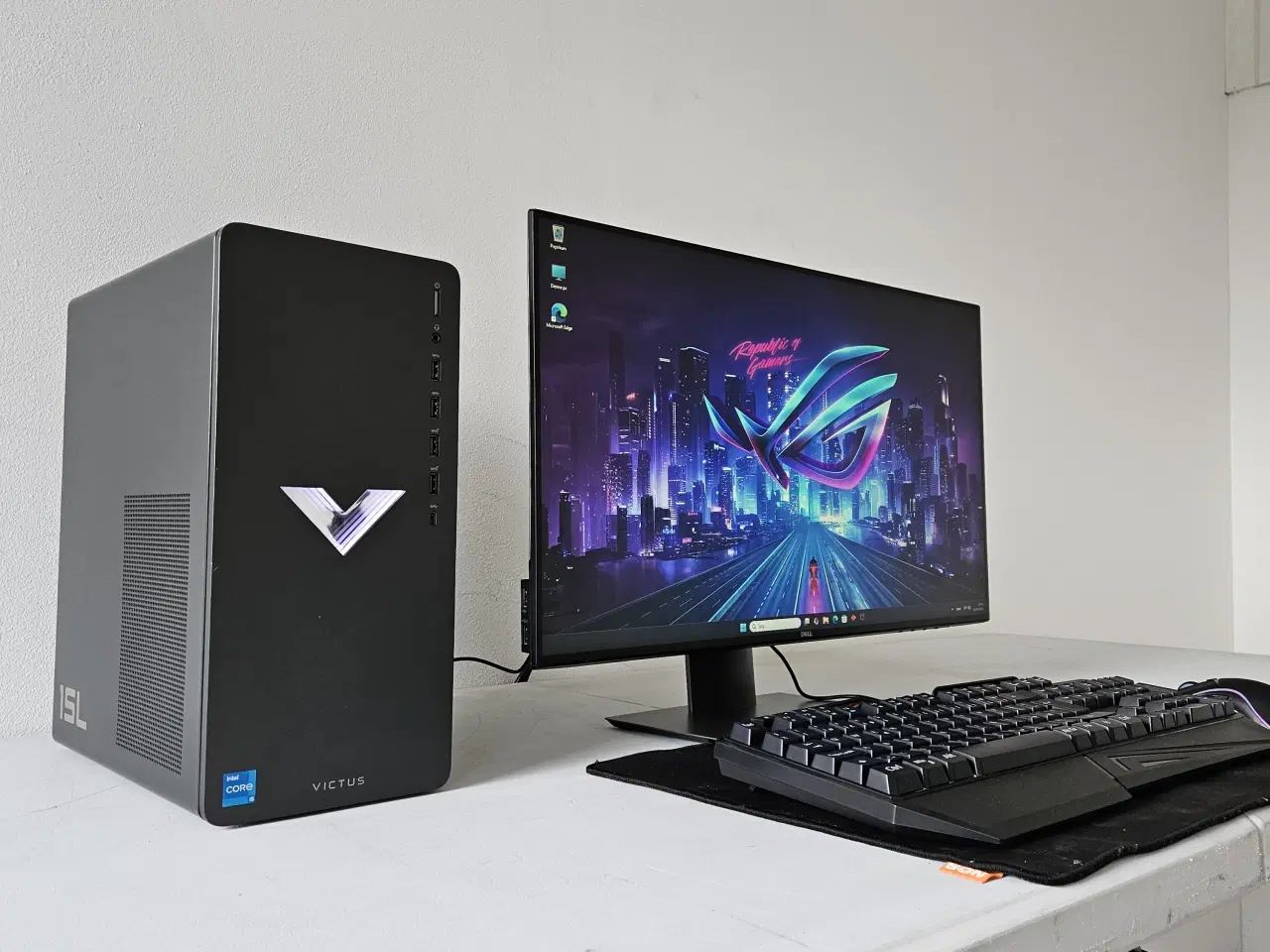 Billede 1 - RTX Gamer Pc + 24" Skærm