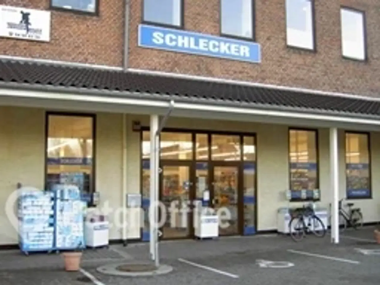 Billede 2 - Centralbelliggende butik på Vejlegadebro, 4900 Nakskov 