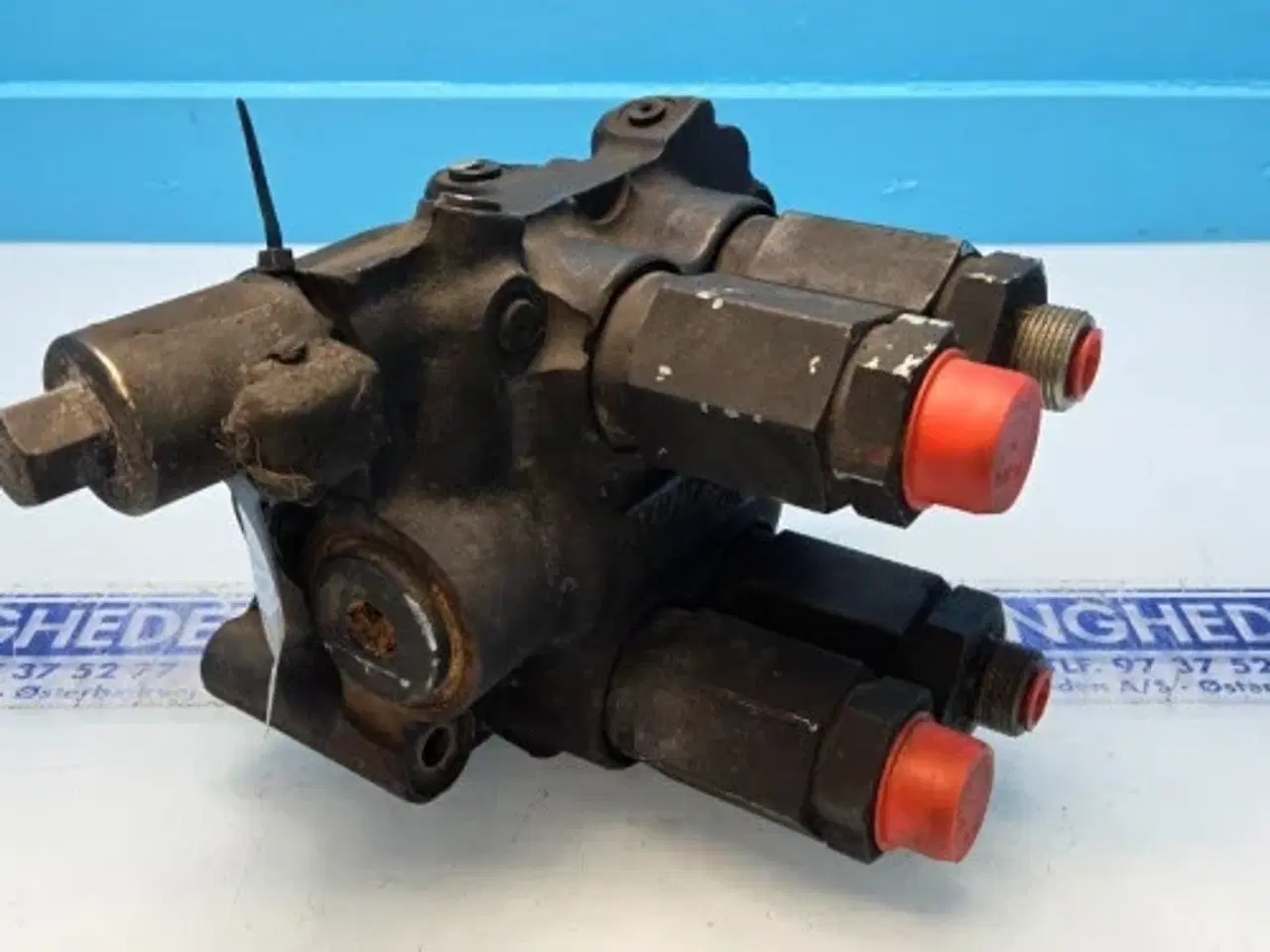 Billede 6 - New Holland CR9090 Styreventil 84800289