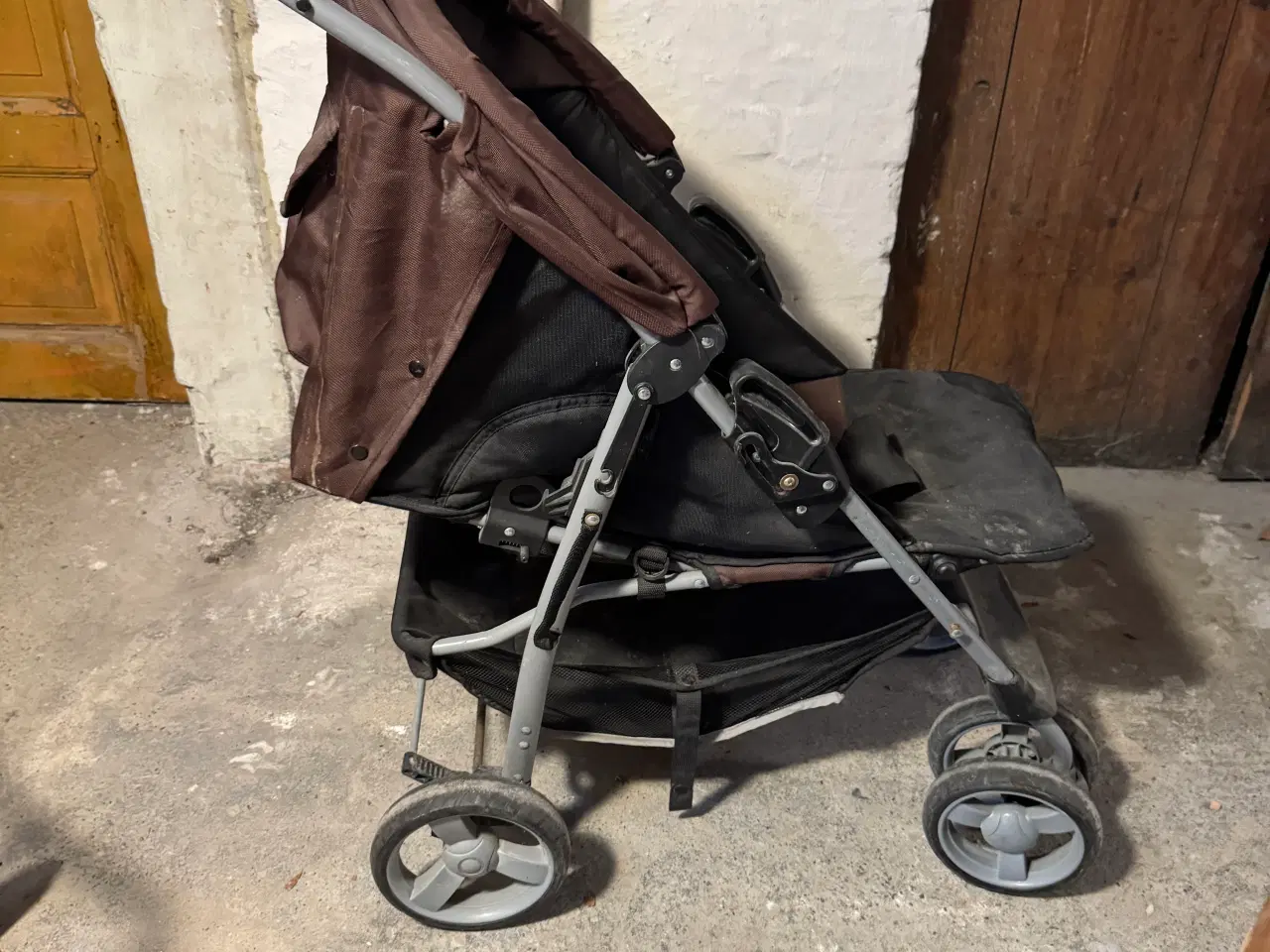 Billede 1 - God klapvogn der kan lægges helt ned.Perfekt kombi