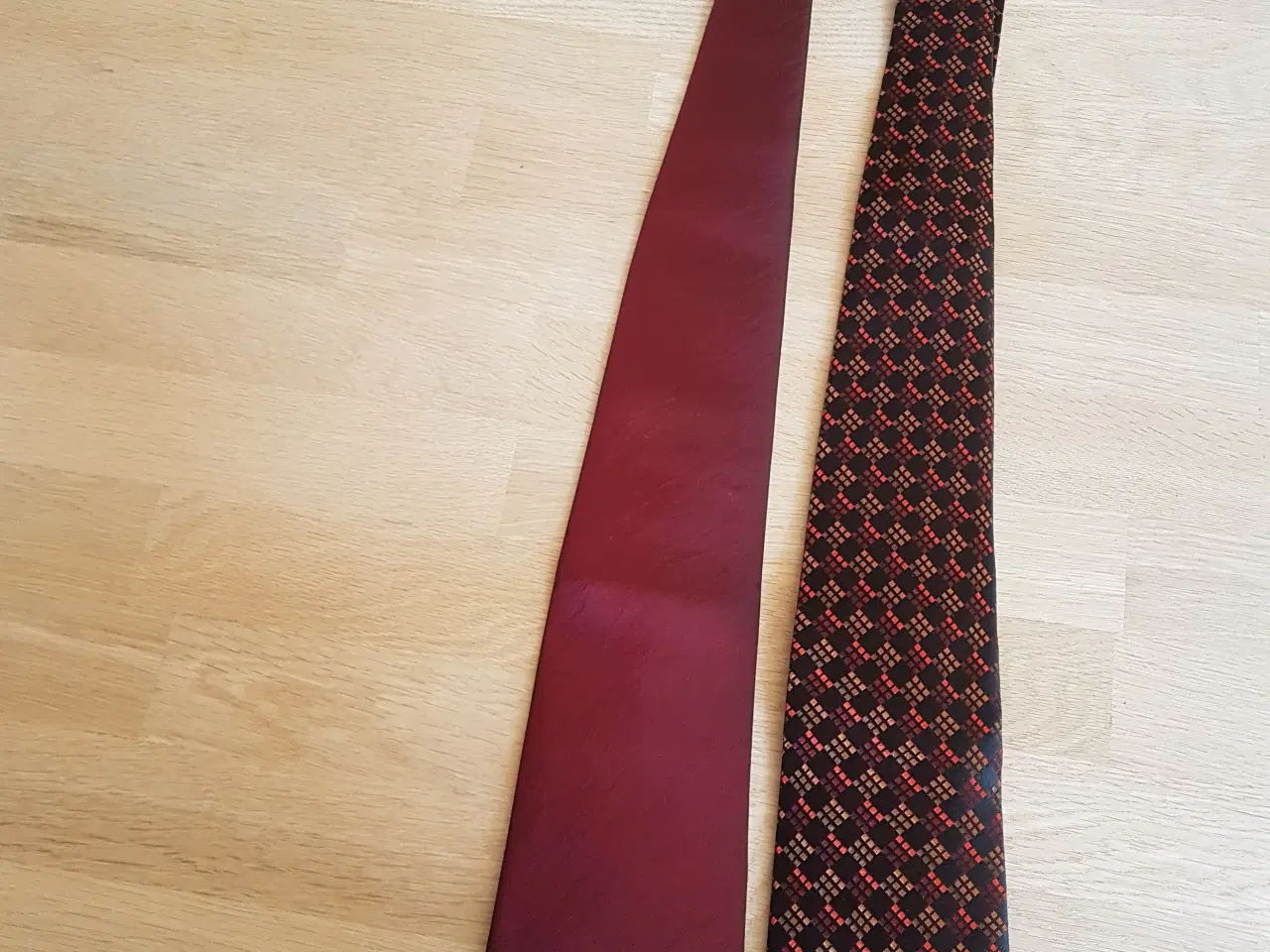 Billede 1 - To fine slips
