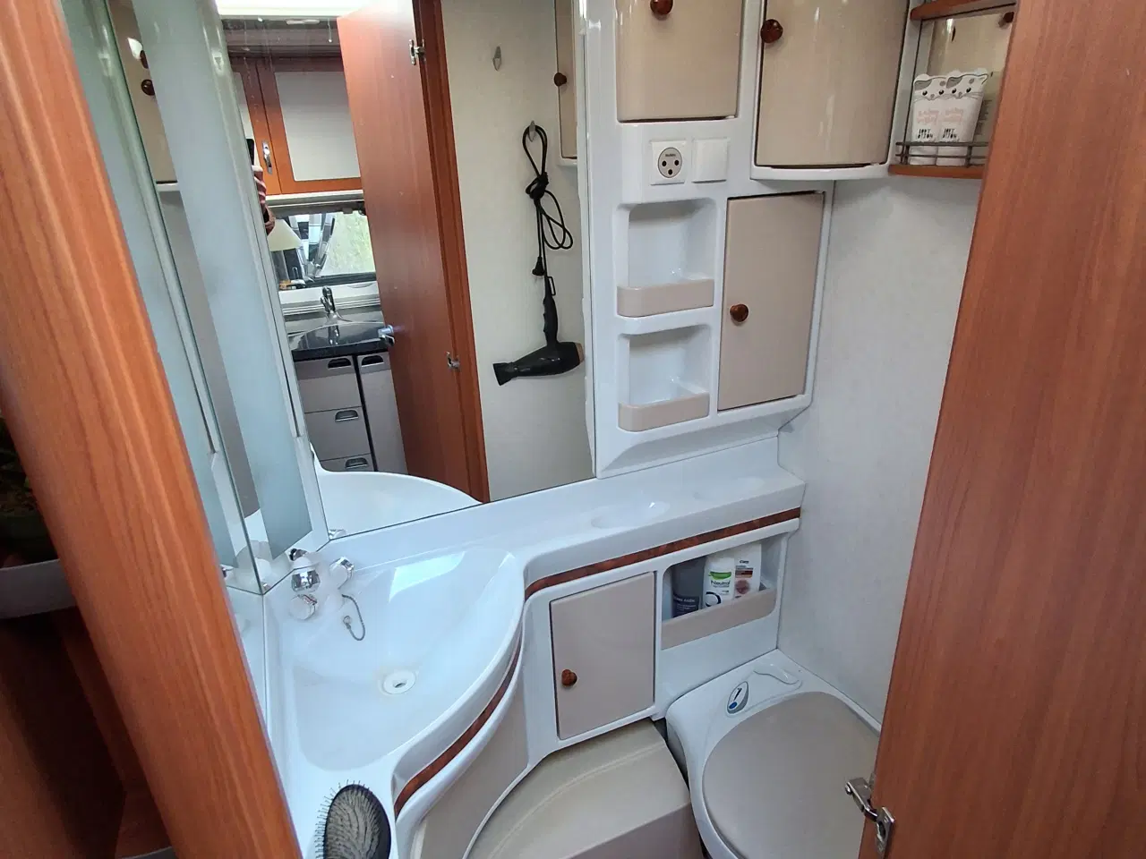 Billede 10 - Hobby Prestige 540 UL med alt i udstyr