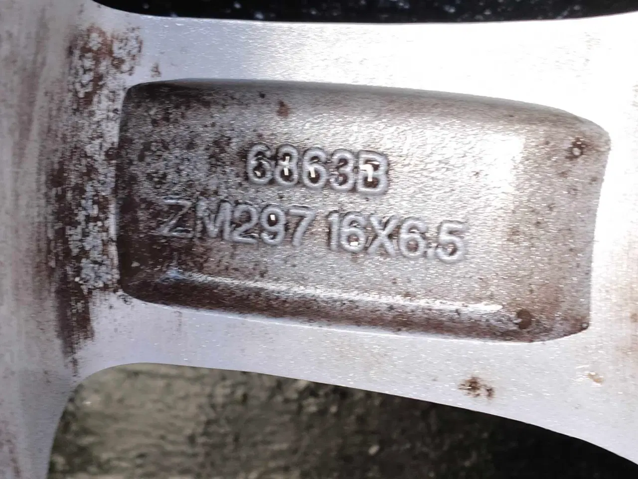 Billede 2 - Alufælge med sommerdæk 