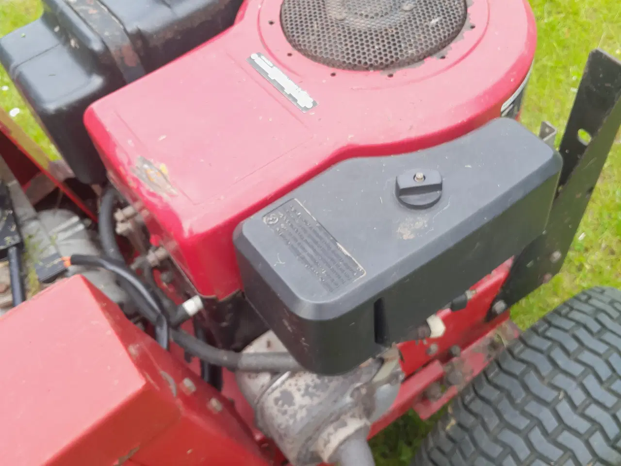 Billede 3 - Plænetraktor/ plæneklipper Toro Wheel horse 12-32