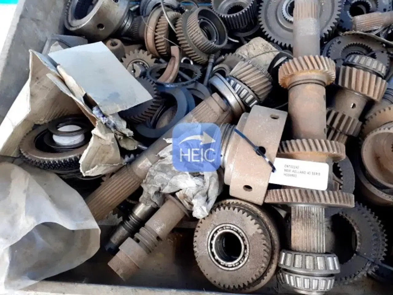 Billede 11 - New Holland 60 Serie Gearkasse dele