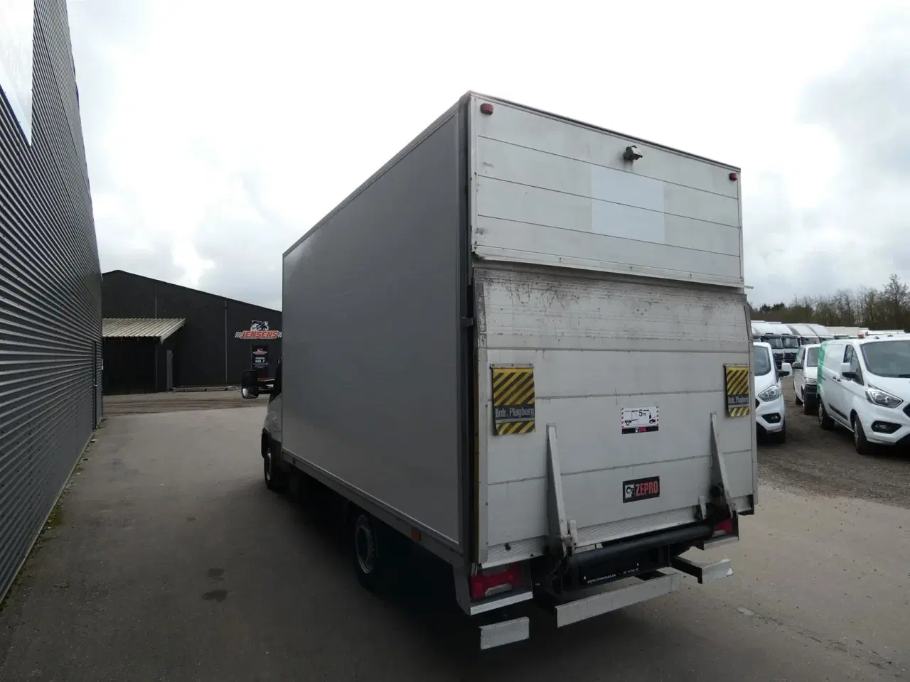 Billede 7 - Iveco Daily 35S14 Alu.kasse m./lift 2,3 D 136HK Ladv./Chas. Aut.