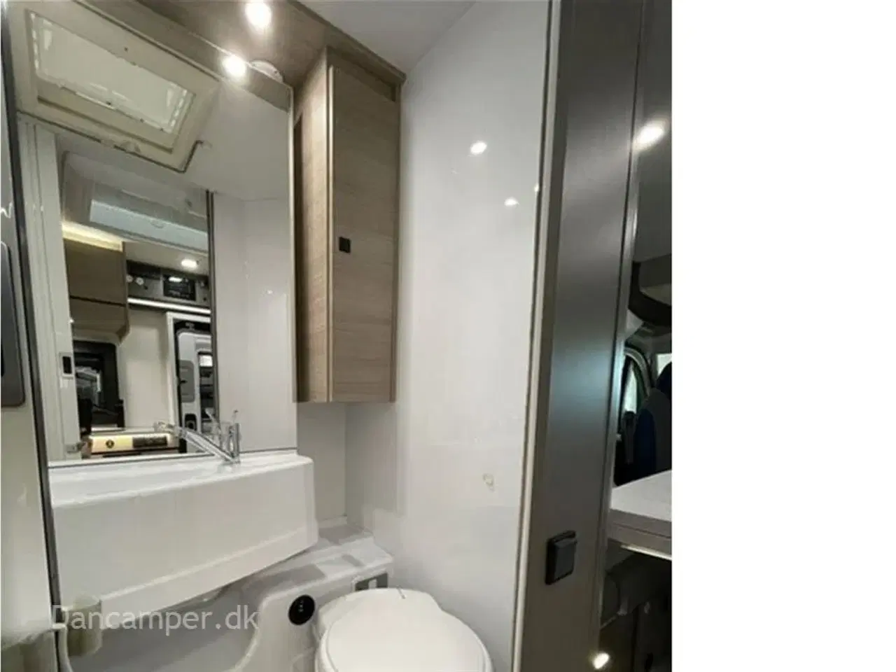 Billede 21 - 2024 - Chausson X650 Exclusive line Camper med stor Lounge og siddegruppe, sænkeseng, stor garage, Connect-, Artic- og X-tilbehørspakke,