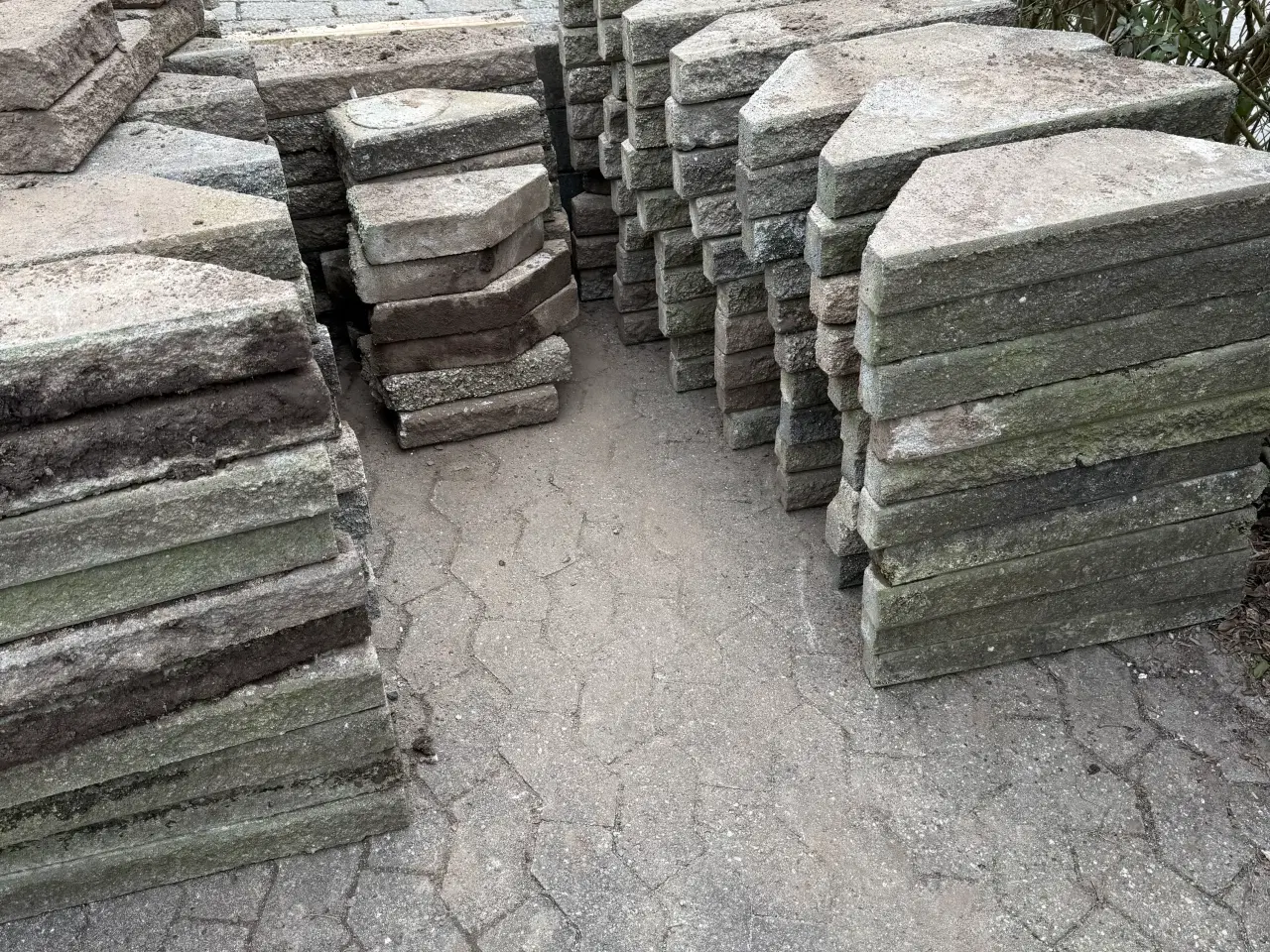 Billede 2 - sten/fliser kan hentes gratis