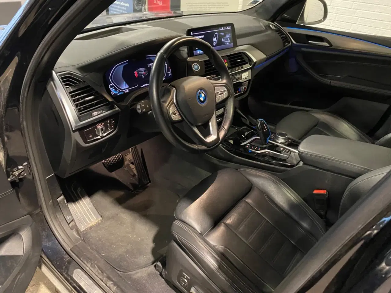 Billede 4 - BMW iX3  Charged Impressive
