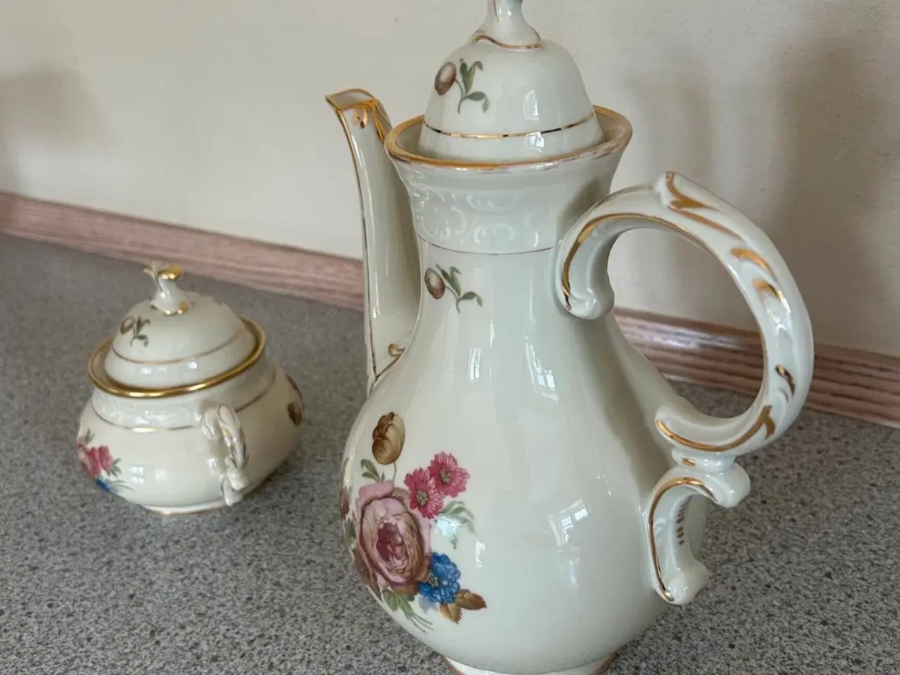 Billede 3 - Rosenborg kaffekande og sukkerskål