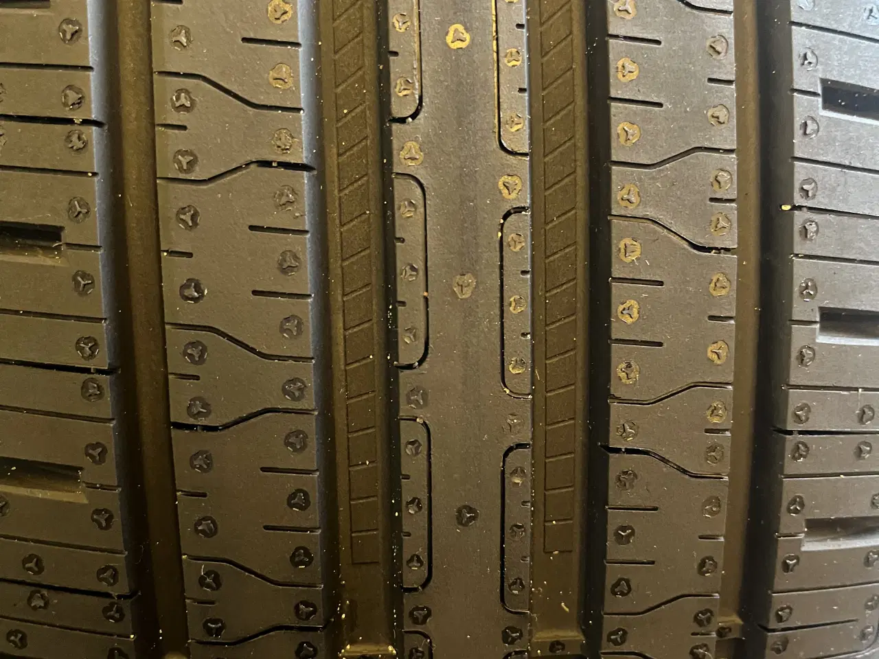 Billede 2 - Nye 215-55-18 sommerdæk.Goodyear.