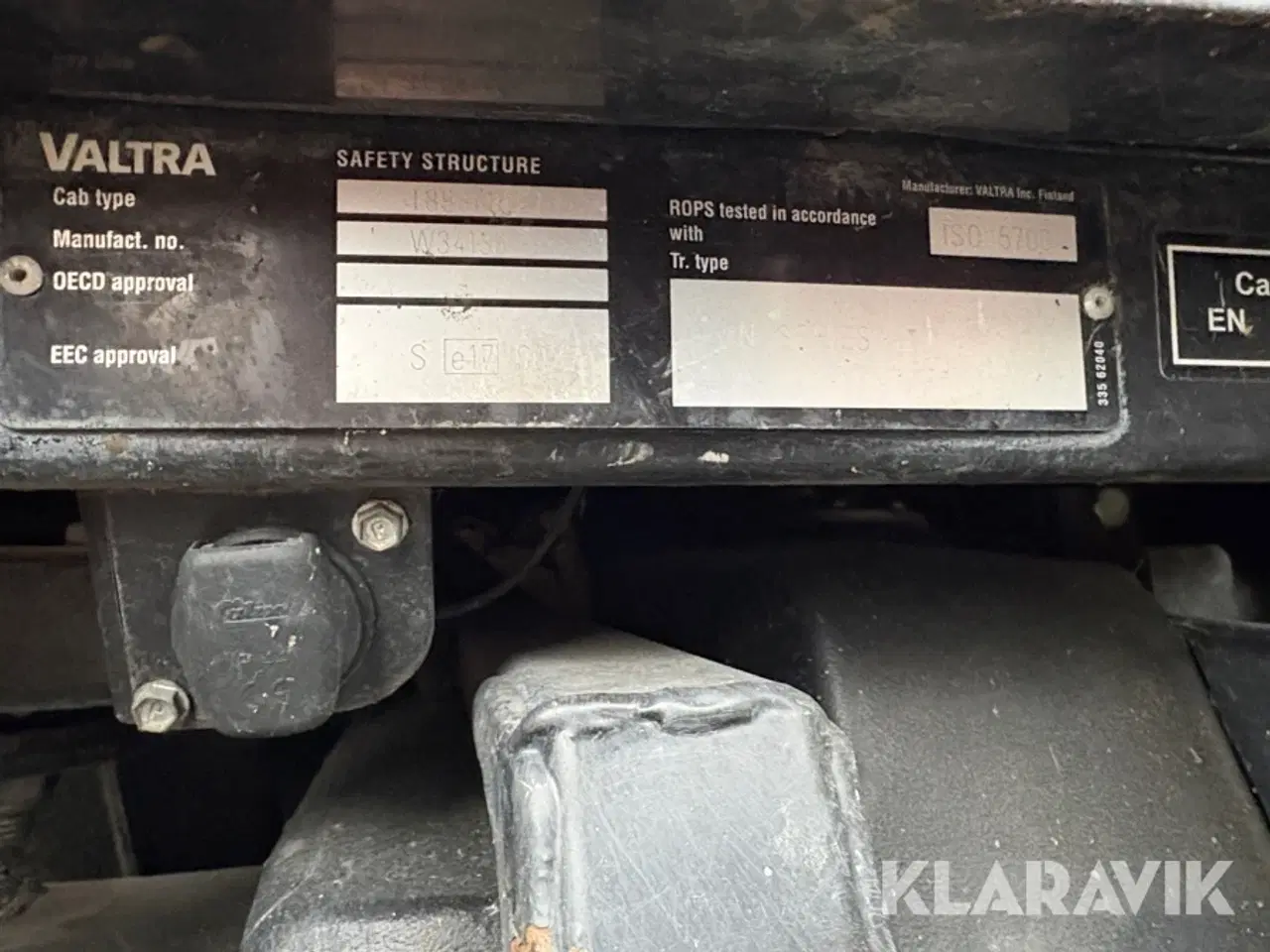 Billede 10 - Traktor Valtra N82 med frontlæsser