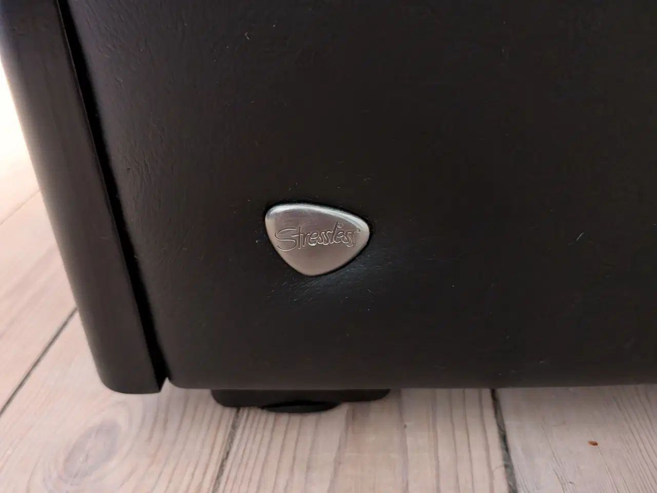 Billede 3 - Stressless 3 personers sofa i ægte læder