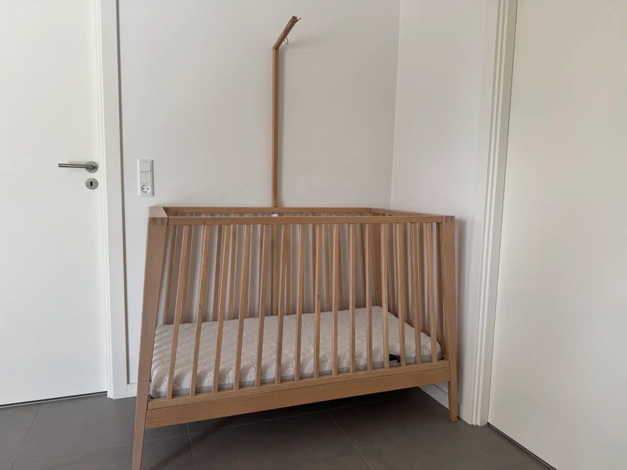 Billede 1 - Leander Linea tremmeseng