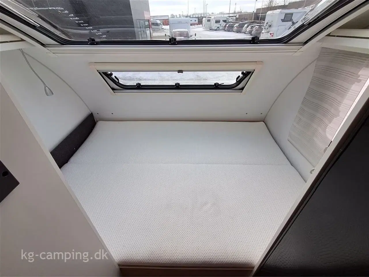 Billede 6 - 2021 - Adria Action 391 PD Den populære rejsevogn med fast dobbeltseng, Mover, Cykelstativ og Fortelt