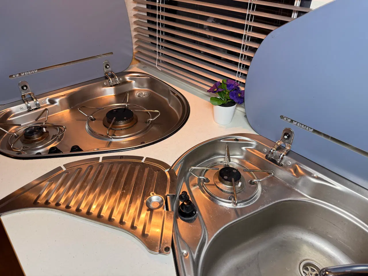 Billede 13 - 2008 Adria Altea 542PK /Med Fortelt Isabella Forum