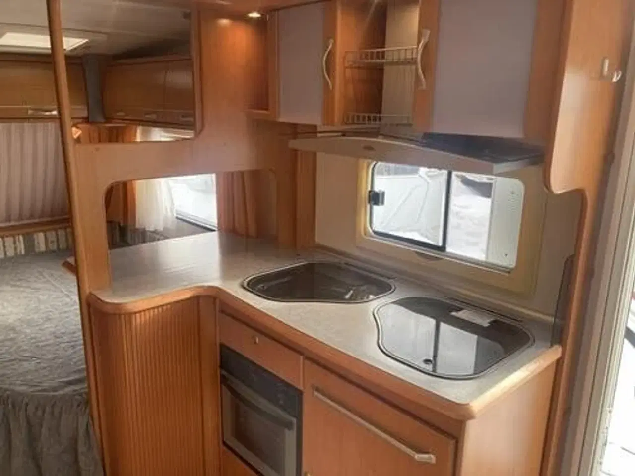 Billede 4 - LMC FAVORIT 520 RHD Winner