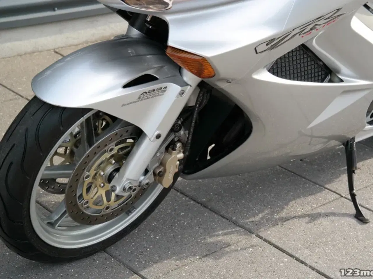 Billede 20 - Honda VFR 800 F MC-SYD       BYTTER GERNE