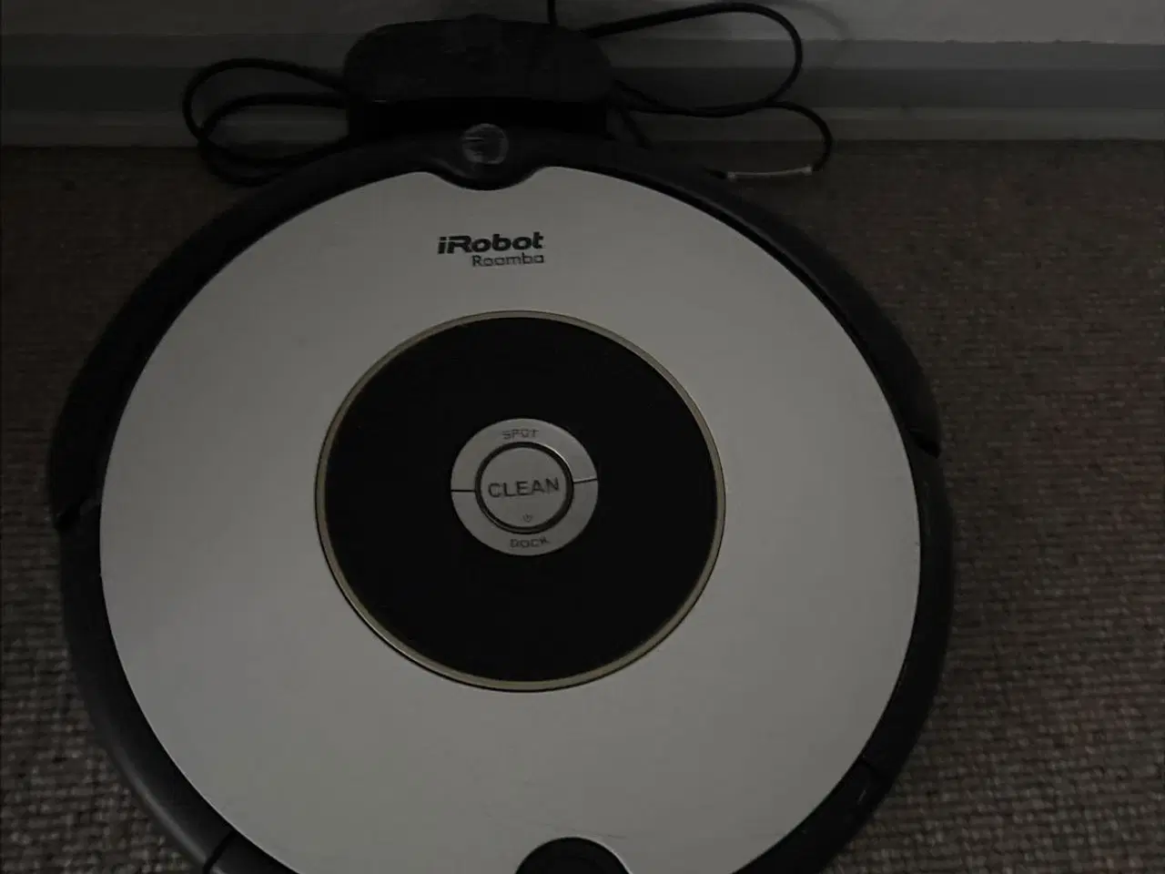Billede 1 - Velholdt iRobot Roomba 605 – Gør hverdagen nemmere