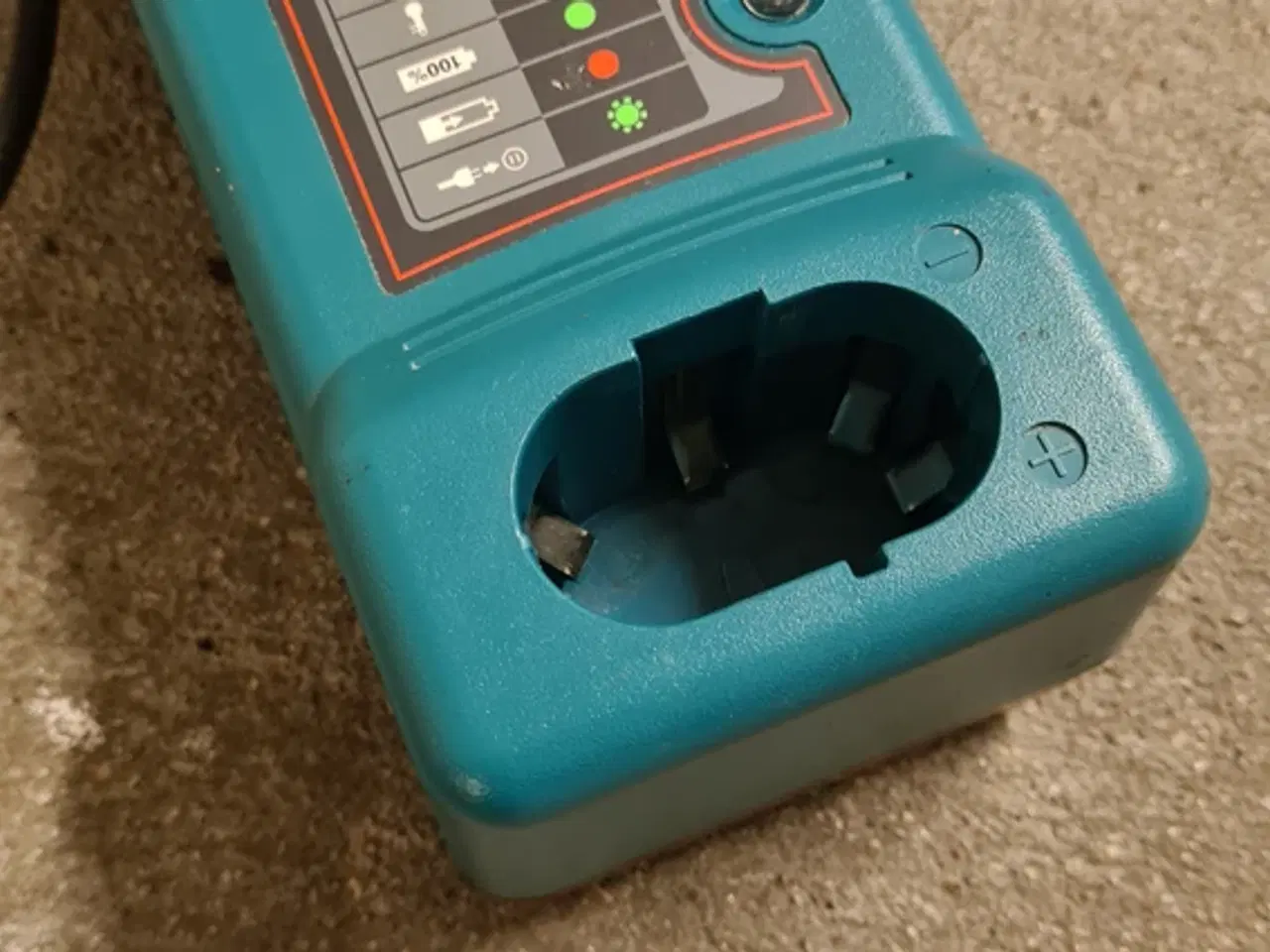 Billede 4 - Original Makita DC1414 T batterilader 12V