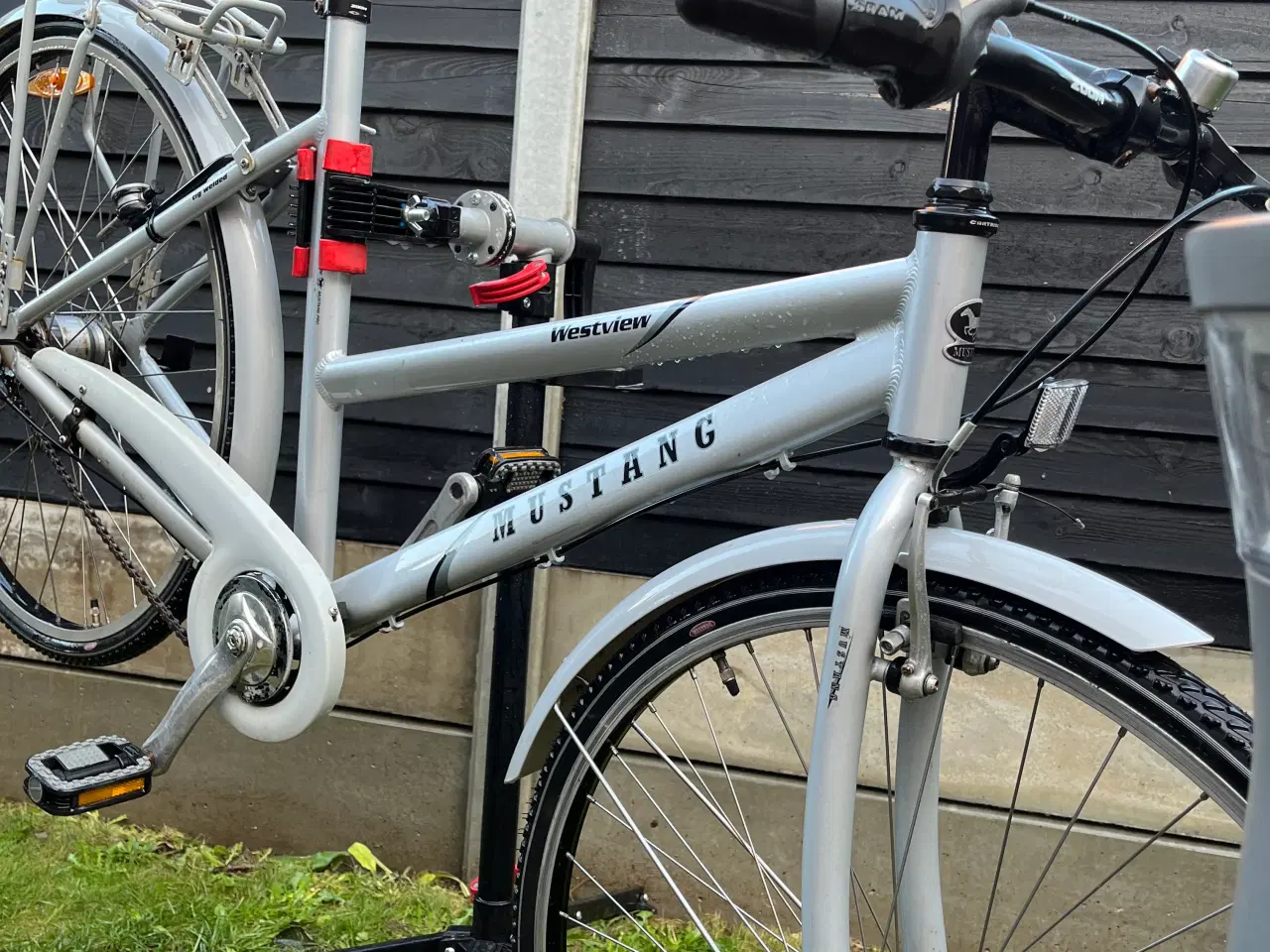 Billede 2 - Mustang cykel i grå 