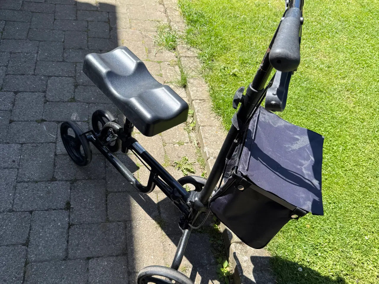 Billede 2 - Knæ rollator 