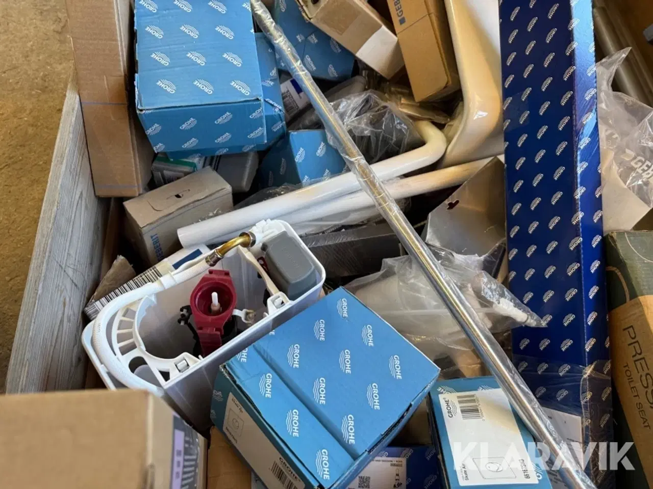 Billede 8 - Inventar til badeværelset LOT