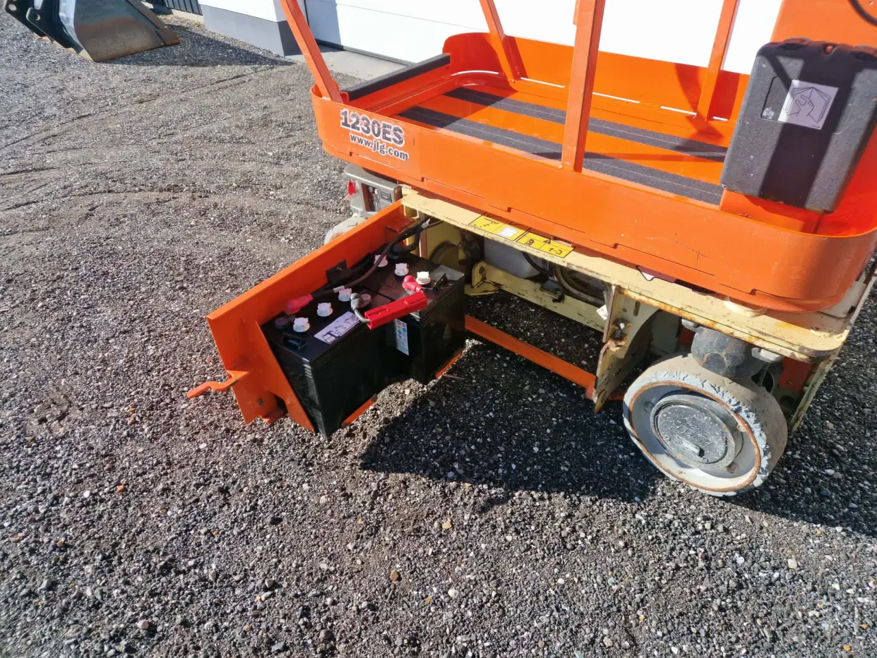 Billede 10 - Jlg 1230 es 325 timer lige lavet eftersyn